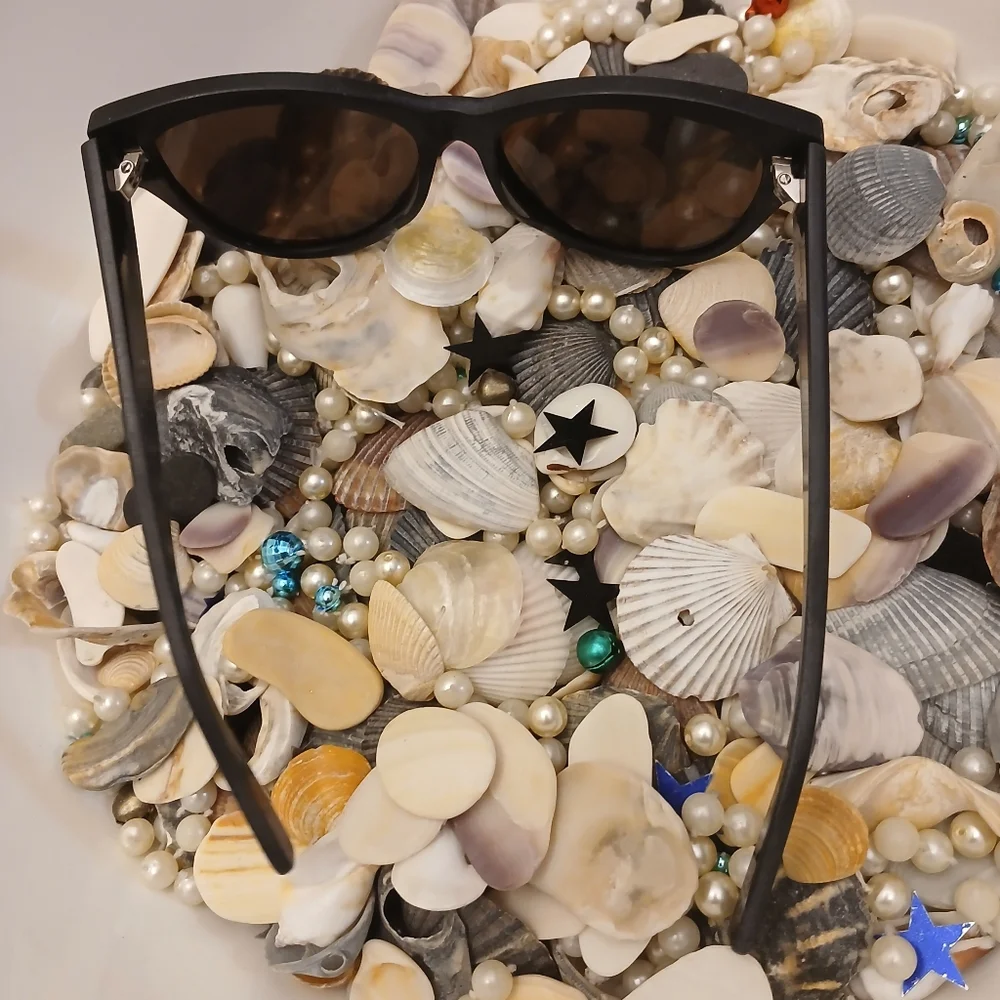 Saint Laurent Sunglasses - Picture 2 of 10